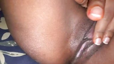 Nude girlfriend fingering video update with dildoing