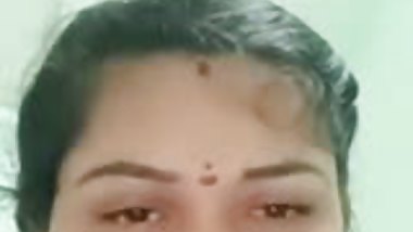 Beautiful webcam wife nude boobs showing on Chamet