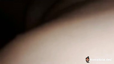 Guy sucks stepsister’s pussy and shoots an Indian sex video