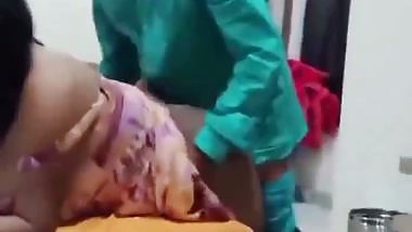 Adult Indian actress’s private threesome sex MMS