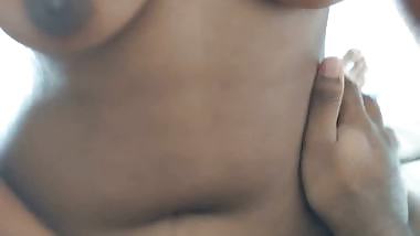 Tamil milf rides on her lover’s cock in desi MMS