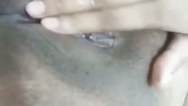 Cute girlfriend black pussy fingering solo nude