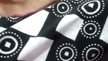 Man enjoys Pakistani video call sex with a milf from Karachi