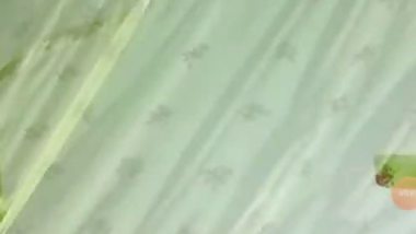 Home Quarantine nude selfie of Desi girl