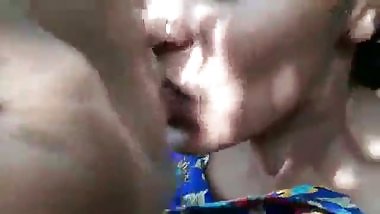 ???? Indian tamil sex secretly in jungal